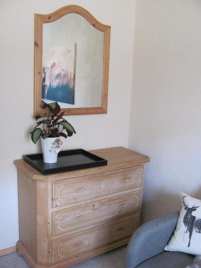 Cozy Airport Guesthouse: Twin Room with Shared Bath Trunkelsberg Exterior photo
